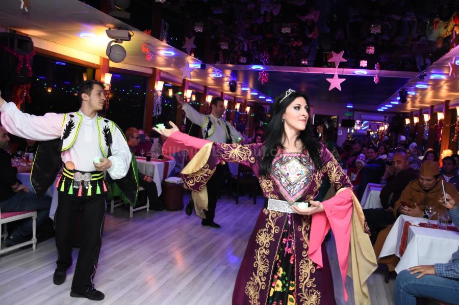 Orient House Bosphorus Dinner Cruise in Istanbul