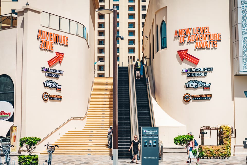 3D Blacklight Minigolf Dubai