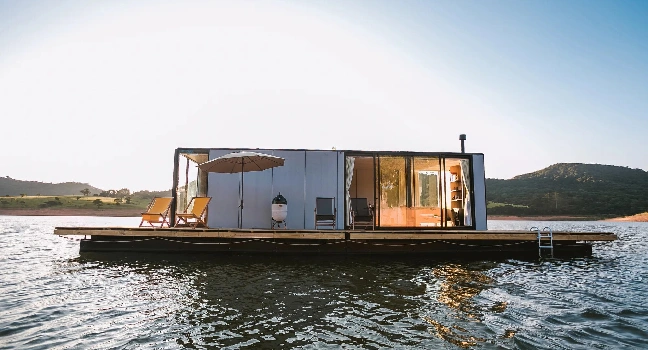 Dream Boats Floating Cafe